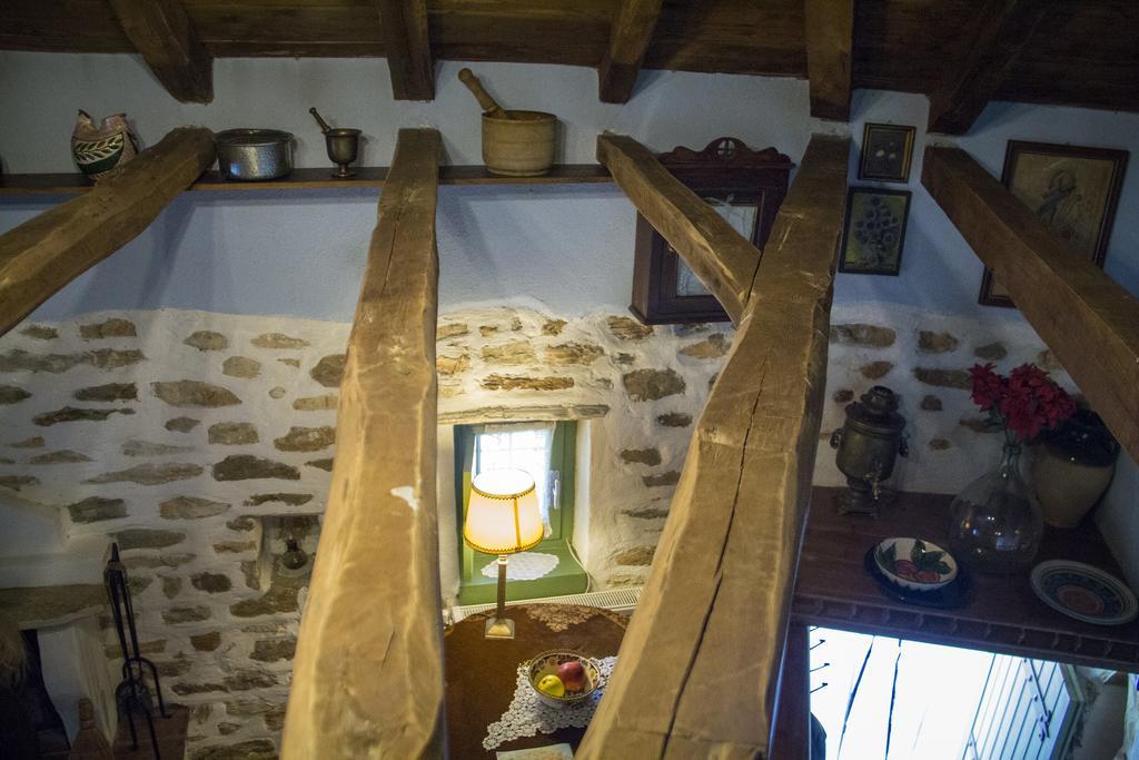 Efipoi Apartamento Pinakátai Exterior foto